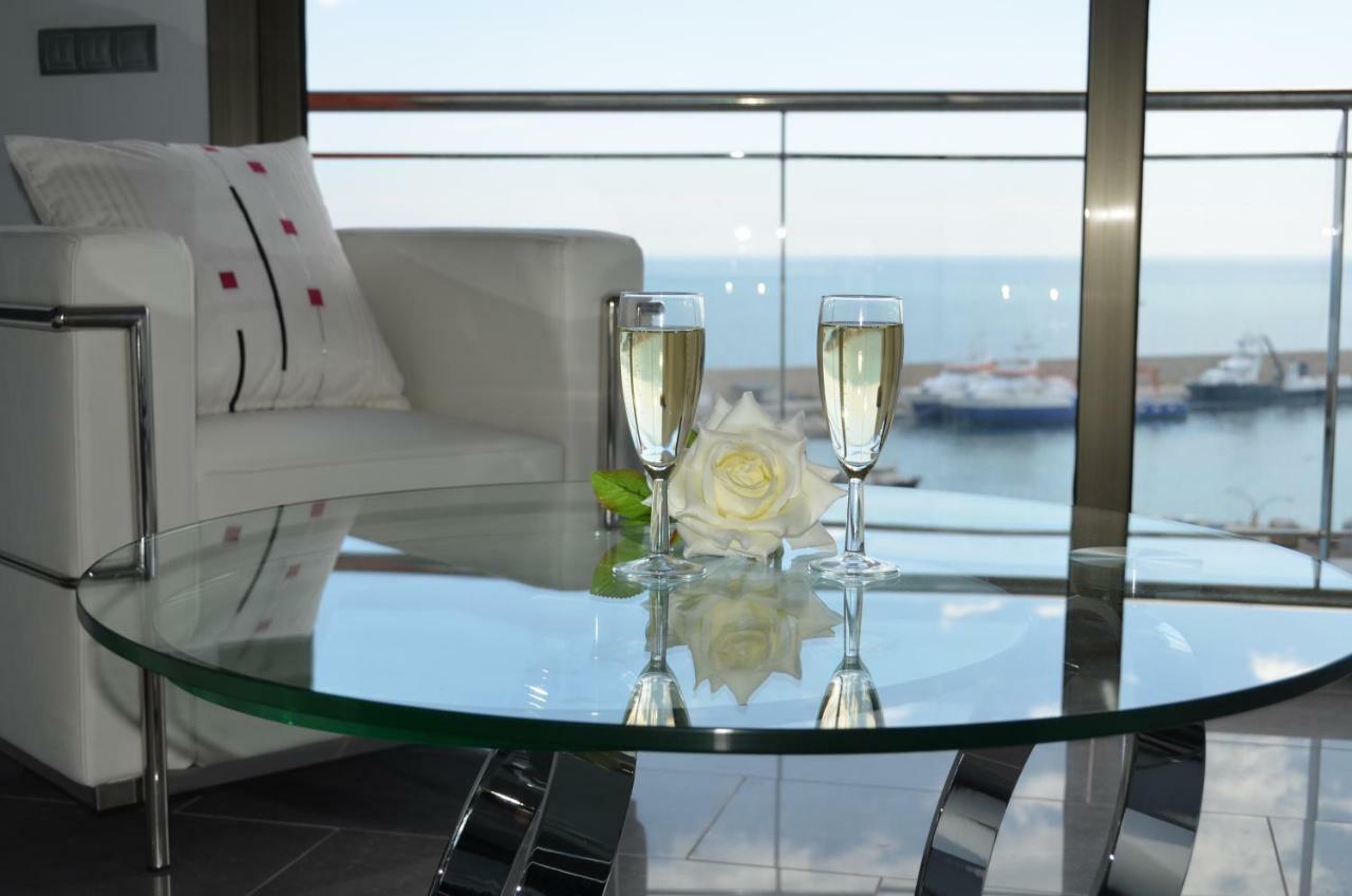 Casa Cleo Apartment L'Ametlla de Mar Bagian luar foto